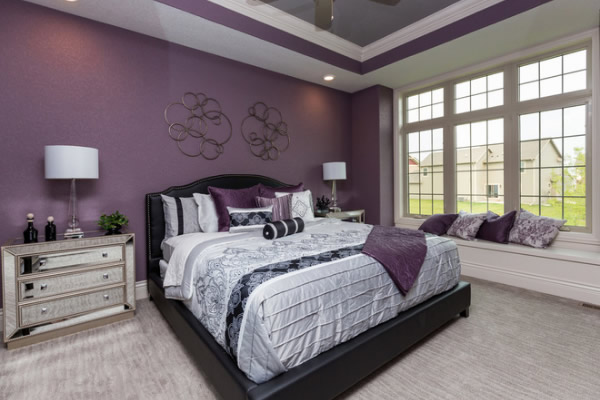Chọn màu tím làm màu sơn nội thất chủ đạo cho phòng ngủ